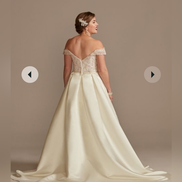 Size 14 beaded Aline wedding dress with pockets unaltered - Picture 2 of 16